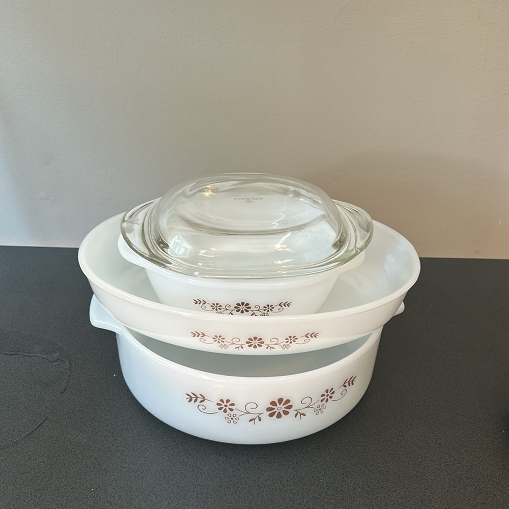 Vintage DYNAWARE PRY-O-REY Daisy Casserole Dishes